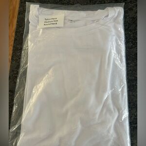 Cricut white tshirt Men’s size M